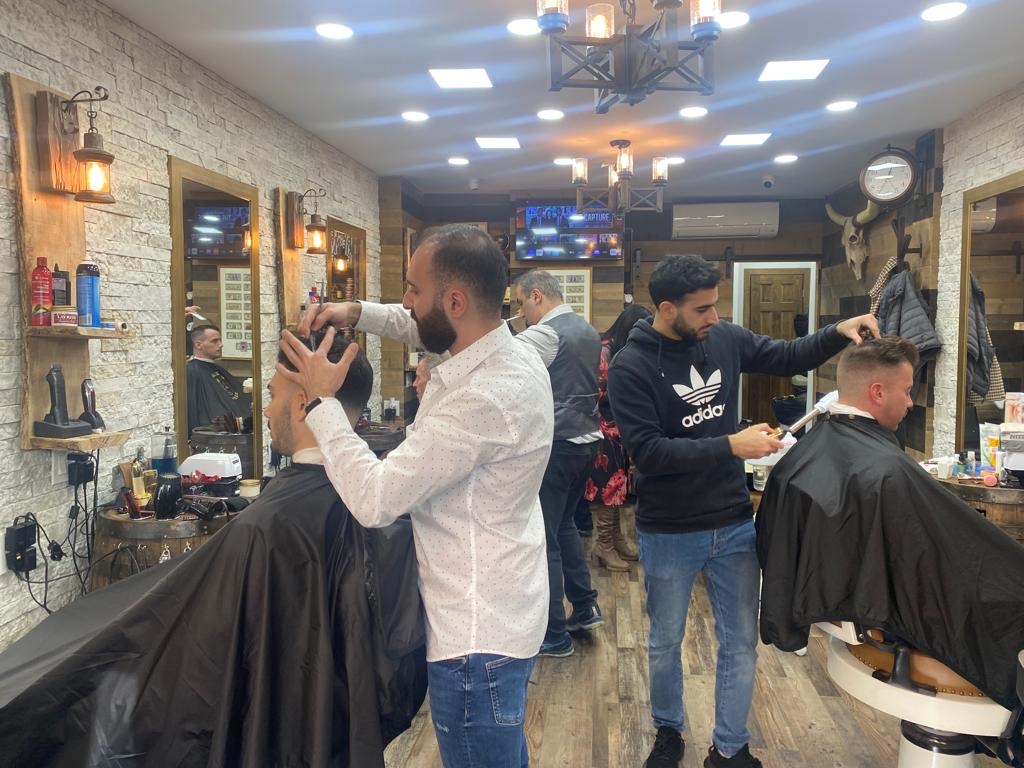Traditional Scissor Cutting Haircut Techniques for Timeless Styles and Precision